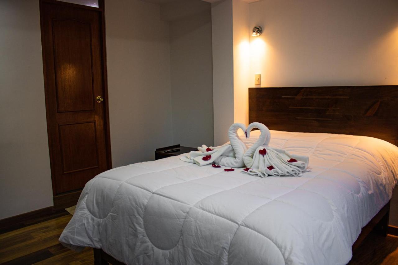 Hotel Los Laureles Calca Exterior photo