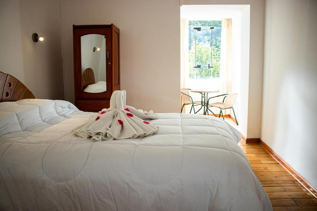 Hotel Los Laureles Calca Exterior photo