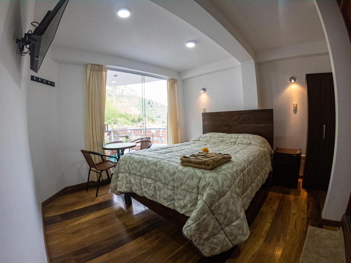 Hotel Los Laureles Calca Exterior photo