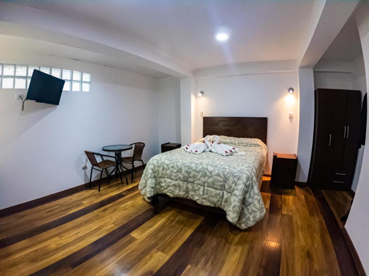 Hotel Los Laureles Calca Exterior photo