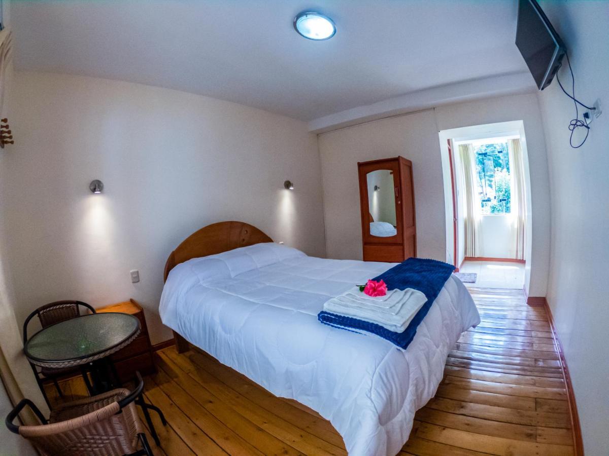 Hotel Los Laureles Calca Exterior photo