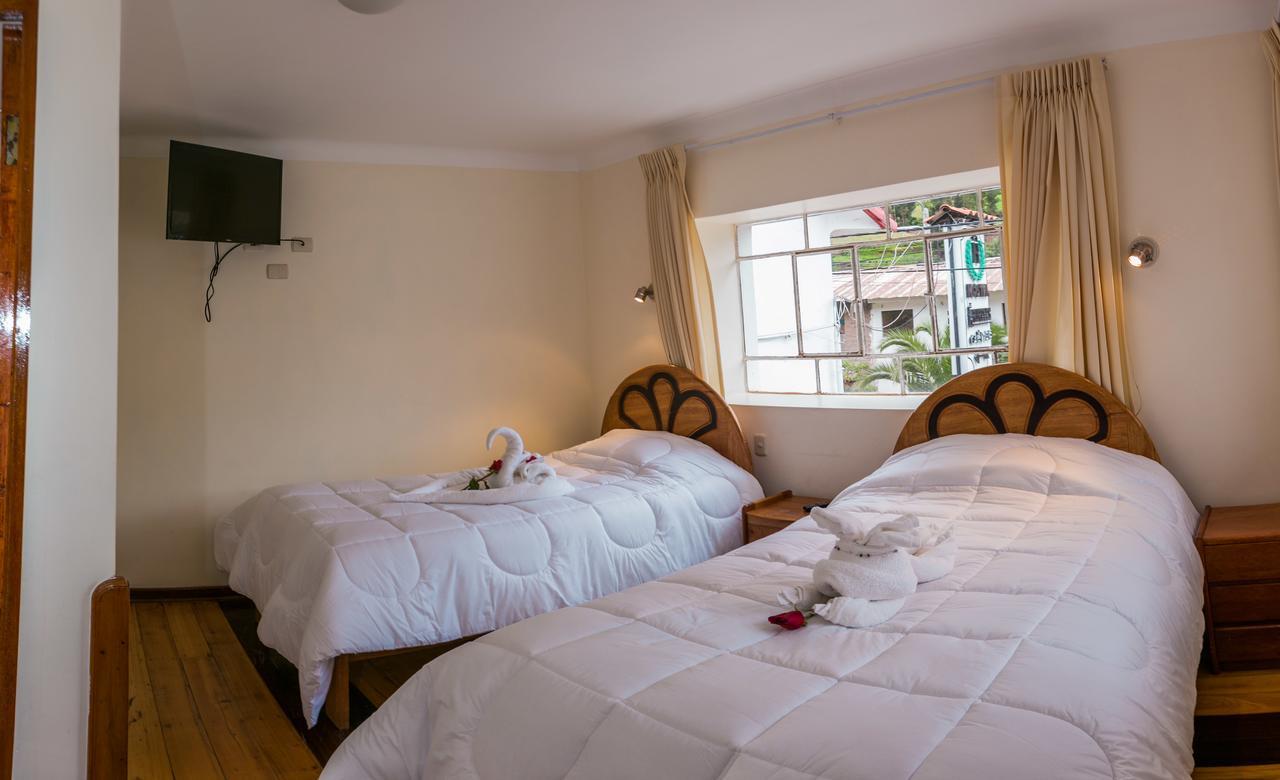 Hotel Los Laureles Calca Exterior photo
